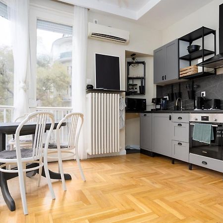 Golden Hour Apartment Budapest Esterno foto