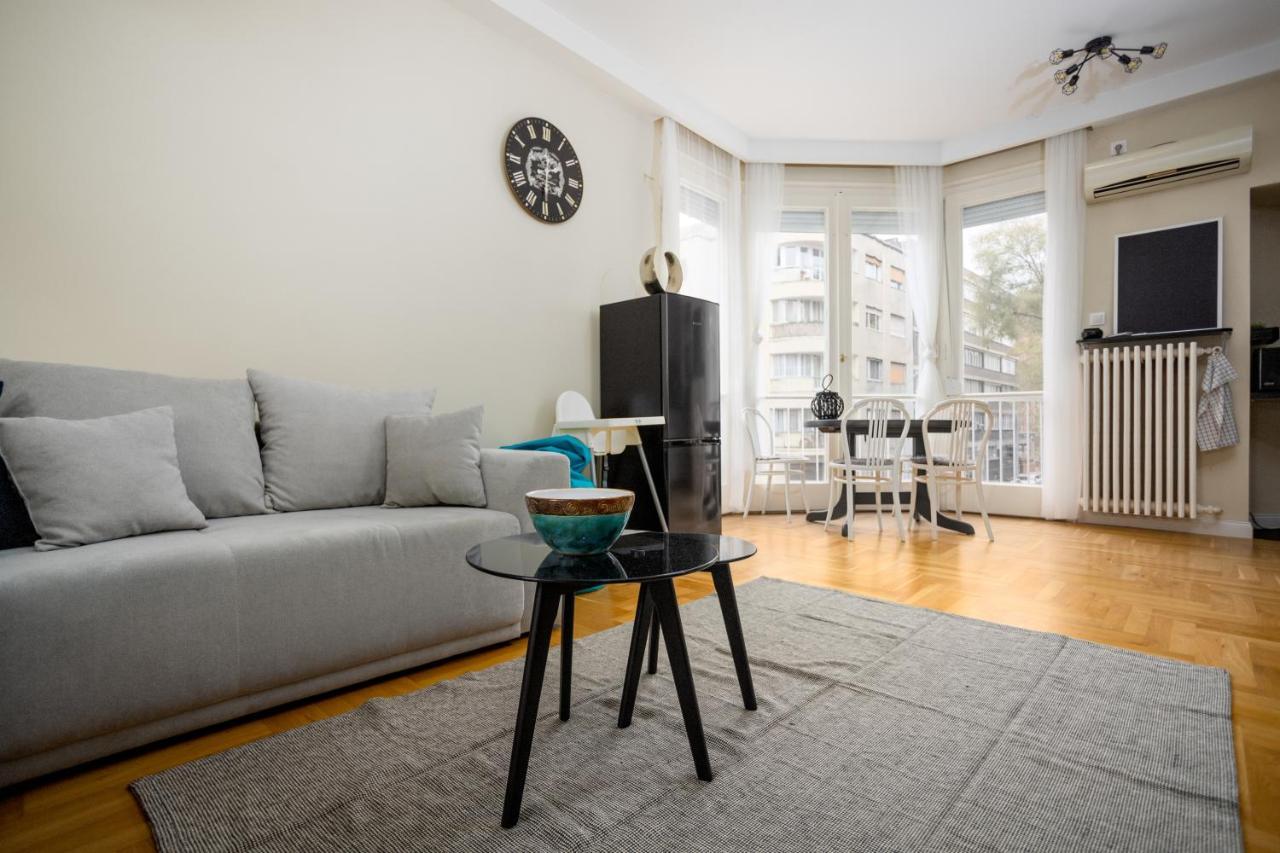 Golden Hour Apartment Budapest Esterno foto