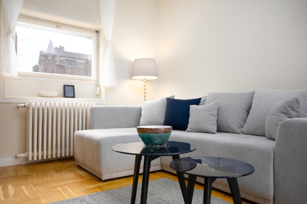 Golden Hour Apartment Budapest Esterno foto